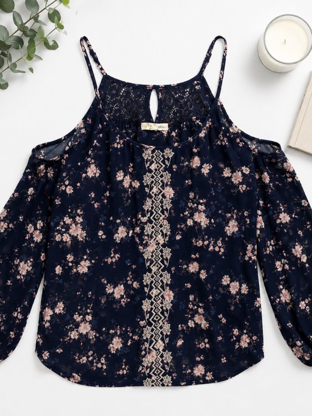Rewind Floral Peekaboo Shoulder Blouse Size Medium Navy Boho Top